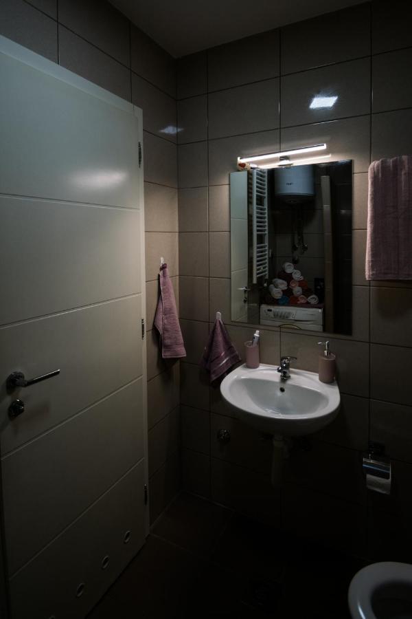 Apartman Royal 1 Doboj Eksteriør billede